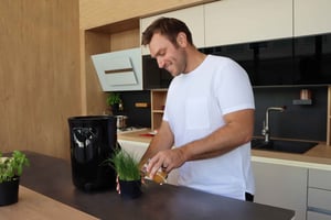 Bokashi Organko 2 Ocean black produces 100% fertilizer for your urban garden