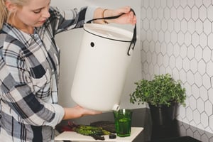 gospodinjski kompostnik_100 % gnojilo za urbane vrtove